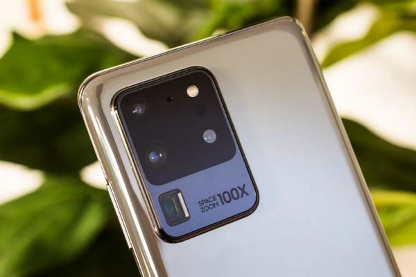 Samsung наконец-то победила одну из главных проблем камеры в смартфонах линейки Galaxy S20